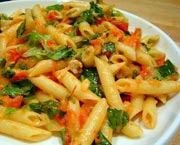 Penne con Arugula e Pomodori
