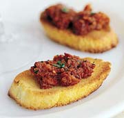 Crostini with Sun-Dried-Tomato Tapenade 