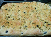 Focaccia d'Oliva, Rosmarino e Cipolla