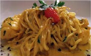 Pasta con Aragosta, Pomodori e Erbe
