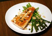 Salmon with Asparagus and Almonds