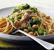 Spaghetti with Broccoli, Chickpeas, and Garlic