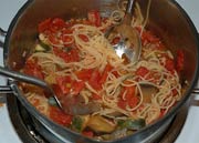 Spaghetti with Tomatoes, Zucchini and Pesto