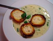 Zuppa Cremosa di Aglio Arrostite